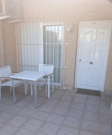 Imagen de los exteriores del Hotel Playa Canet. Foto 13