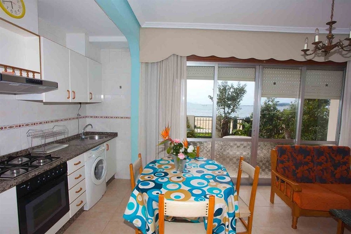 Imagen de la habitación del Hotel Playa, Cangas de Morrazo. Foto 5