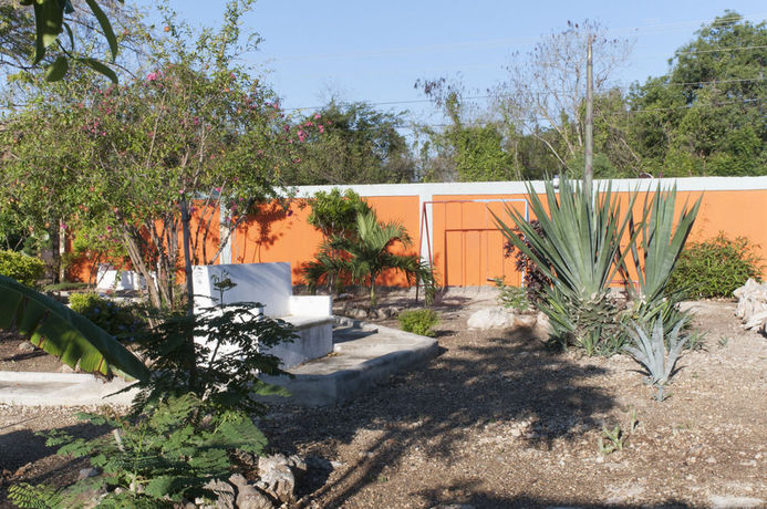 Imagen de los exteriores del Hotel Playa Catalina. Foto 13