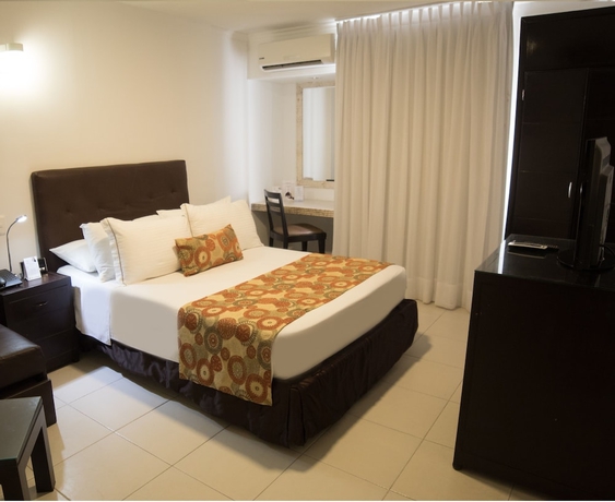 Imagen de la habitación del Hotel Playa Club. Foto 8