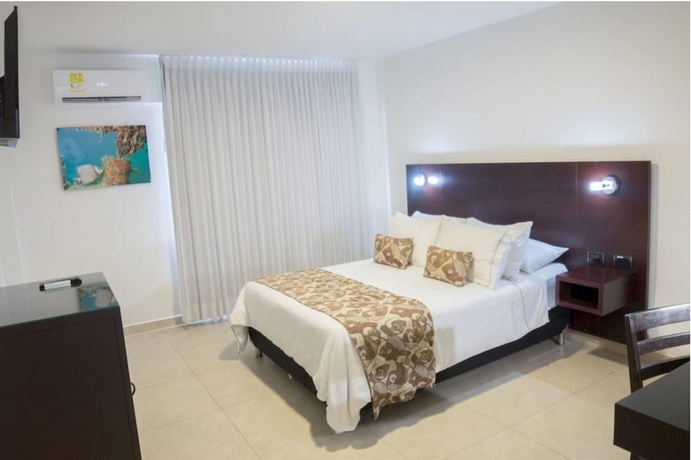 Imagen de la habitación del Hotel Playa Club. Foto 16