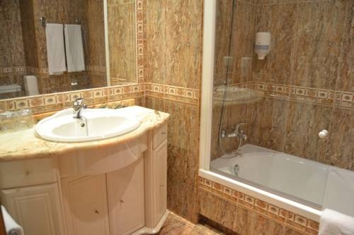 Imagen general del Hotel Playa Compostela. Foto 7