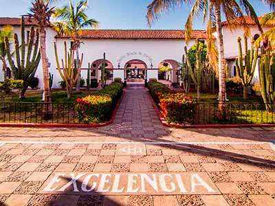 Imagen de los exteriores del Hotel Playa De Cortes. Foto 16