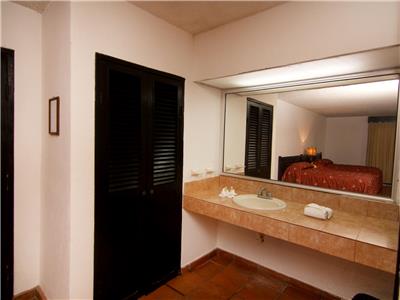 Imagen de la habitación del Hotel Playa De Cortes. Foto 13