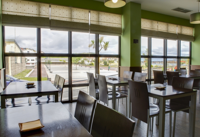 Imagen general del Hotel Playa De Laxe. Foto 4