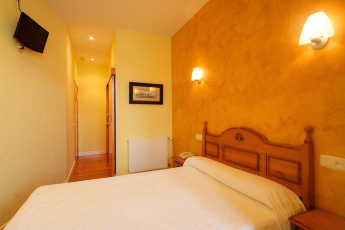 Imagen de la habitación del Hotel Playa De Luanco. Foto 6