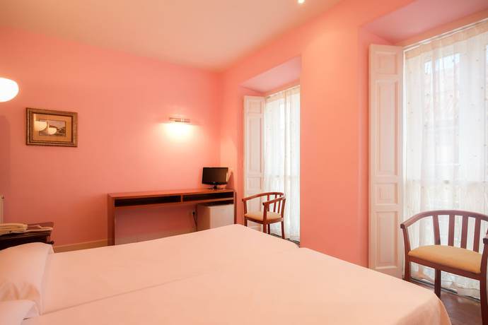 Imagen de la habitación del Hotel Playa De Luanco. Foto 13