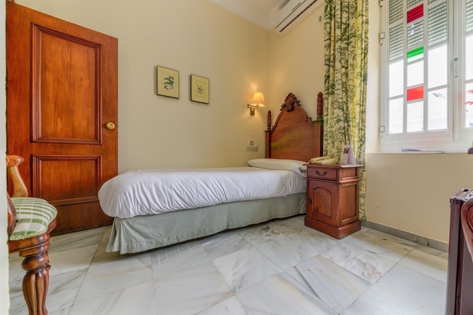 Imagen de la habitación del Hotel Playa De Regla. Foto 3