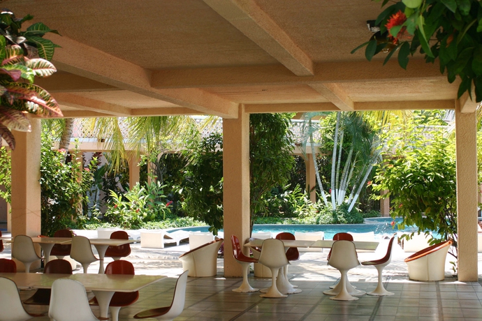 Imagen del bar/restaurante del Hotel Playa De Santiago. Foto 6