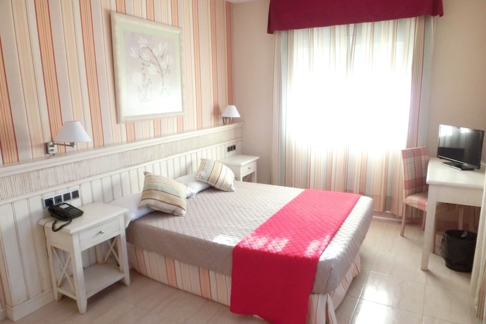 Imagen de la habitación del Hotel Playa De Valdelagrana. Foto 7