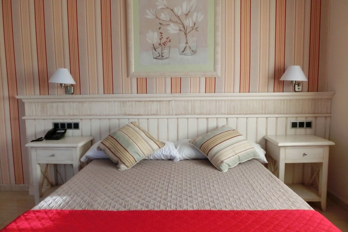 Imagen de la habitación del Hotel Playa De Valdelagrana. Foto 8