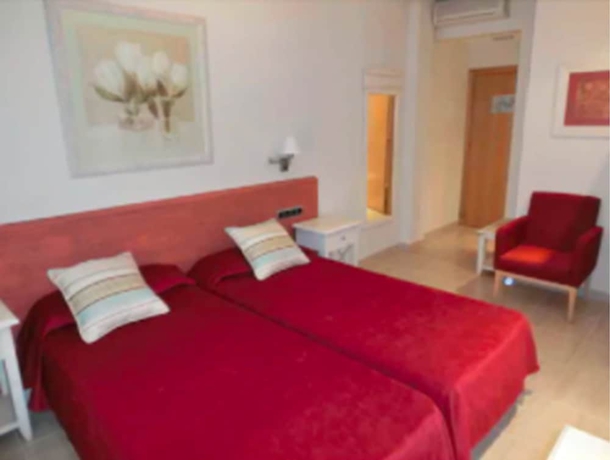 Imagen de la habitación del Hotel Playa De Valdelagrana. Foto 10