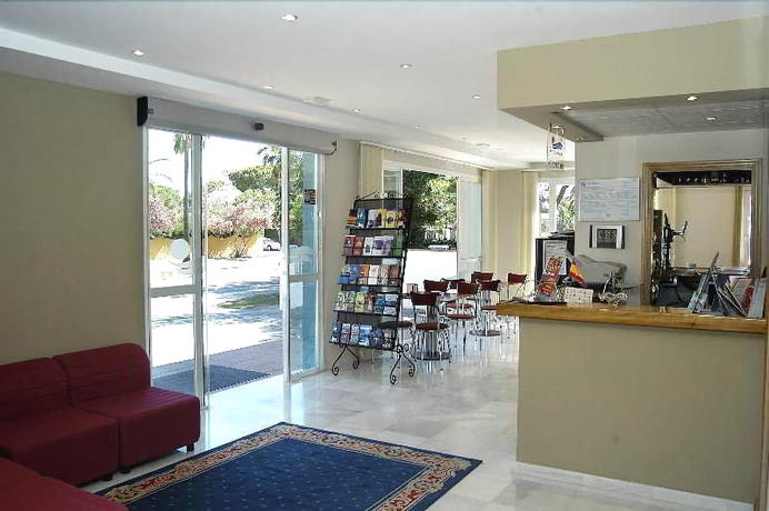 Imagen de los interiores del Hotel Playa De Valdelagrana. Foto 17