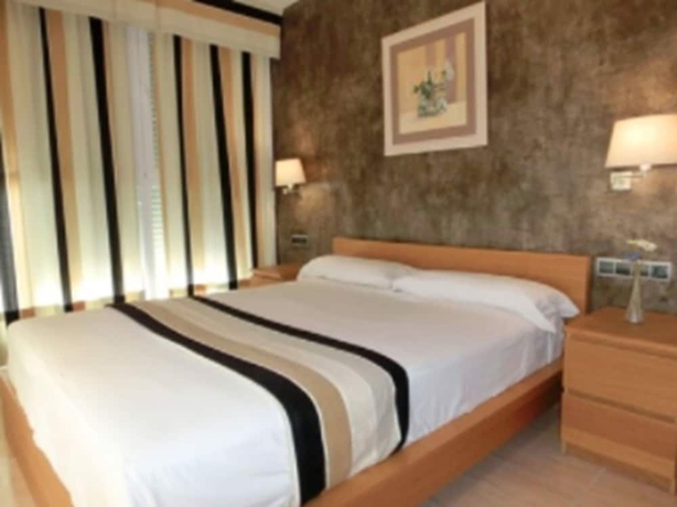 Imagen de la habitación del Hotel Playa De Valdelagrana. Foto 12