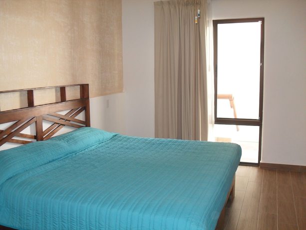 Imagen de la habitación del Hotel Playa Del Rey. Foto 16