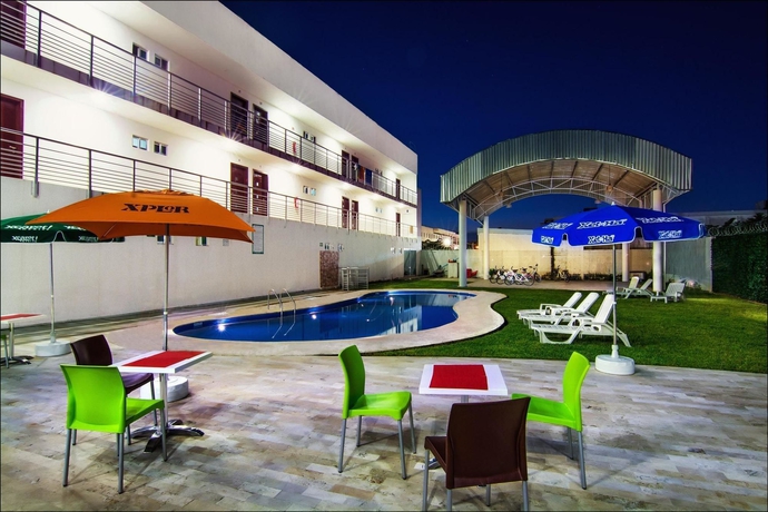 Imagen de los exteriores del Hotel Playa Encantada. Foto 10