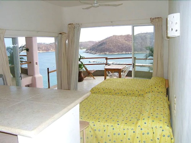 Imagen de la habitación del Hotel Playa Fandango. Foto 18