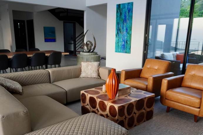 Imagen de la habitación del Hotel Playa Flamingo Beautiful new 5-br Oceanview Villa - Luxury Casa de Iluminacion. Foto 5