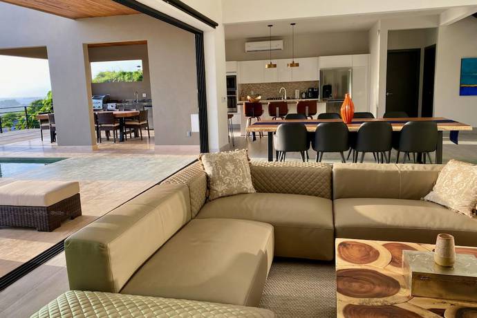 Imagen de la habitación del Hotel Playa Flamingo Beautiful new 5-br Oceanview Villa - Luxury Casa de Iluminacion. Foto 12