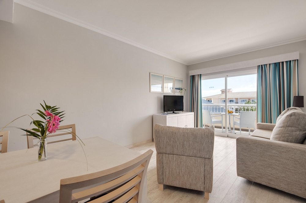 Imagen de la habitación del Hotel Playa Garden Selection Hotel and Spa. Foto 3