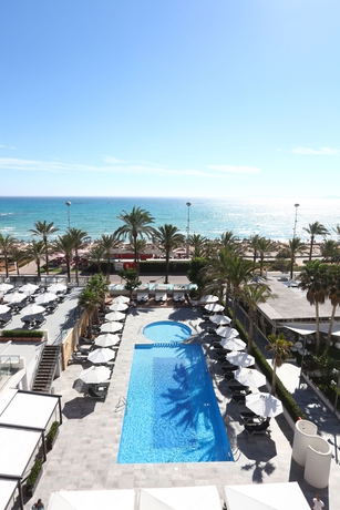 Imagen de la piscina del Hotel Playa Golf, Playa de Palma. Foto 16