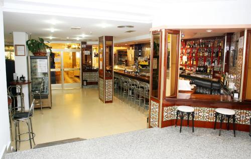 Imagen general del Hotel Playa Grande, Puerto Mazarr&oacute;n. Foto 1