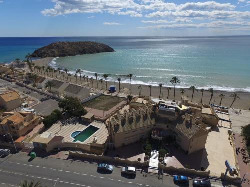 Imagen general del Hotel Playa Grande, Puerto Mazarr&oacute;n. Foto 3