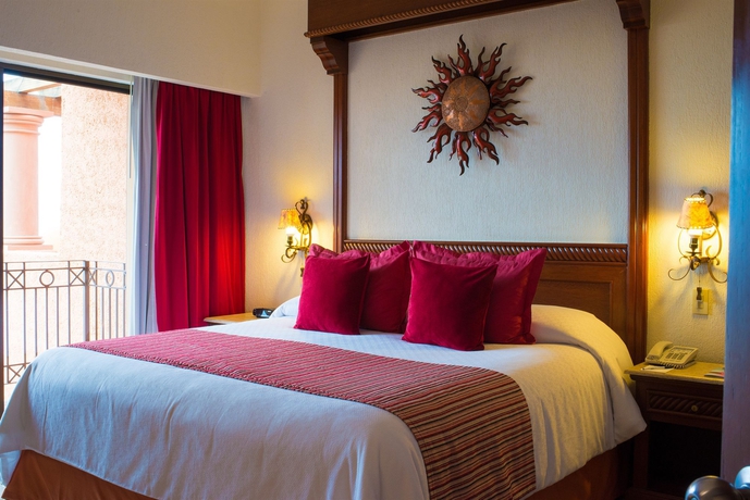 Imagen de la habitación del Hotel Playa Grande Resort and Grand Spa. Foto 1