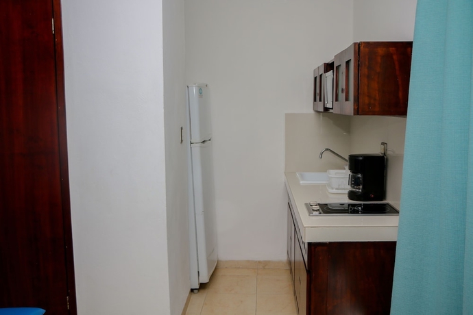 Imagen de la habitación del Hotel Playa Linda. Foto 16