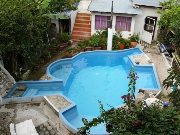 Imagen de la piscina del Hotel Playa Linda, Panajachel. Foto 15