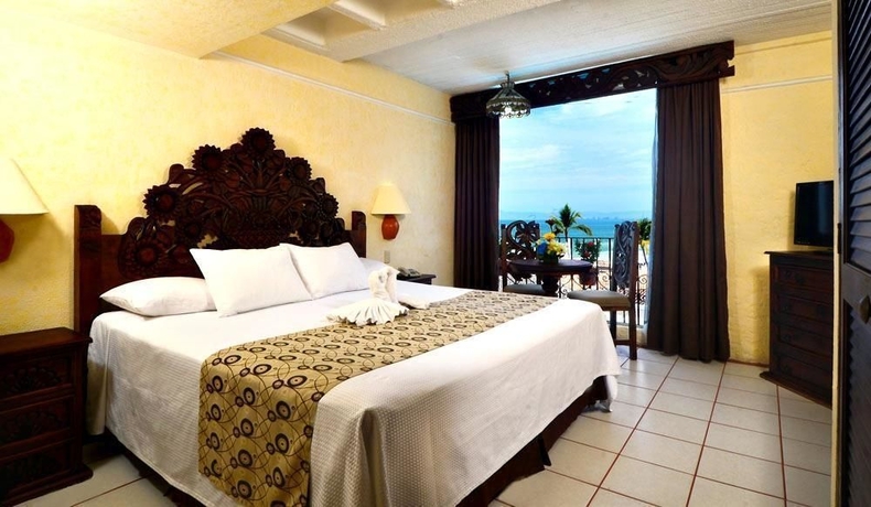 Imagen de la habitación del Hotel Playa Los Arcos Beach Resort and Spa. Foto 5