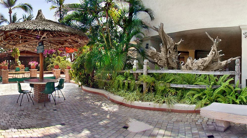 Imagen de los exteriores del Hotel Playa Mazatlan. Foto 8