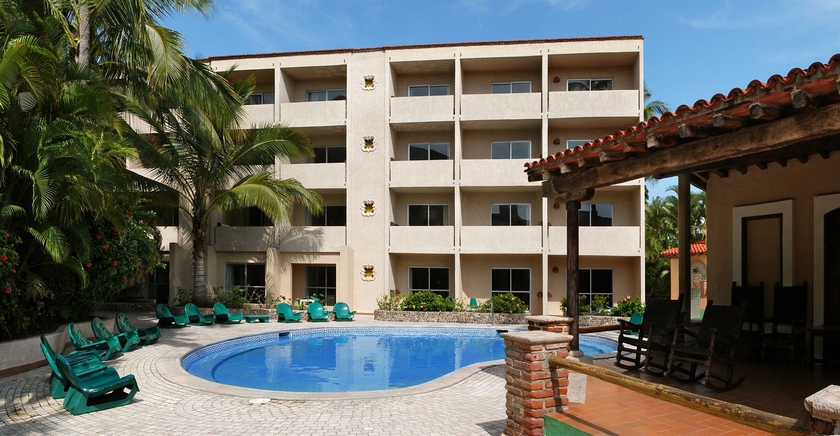 Imagen de la piscina del Hotel Playa Mazatlan. Foto 15