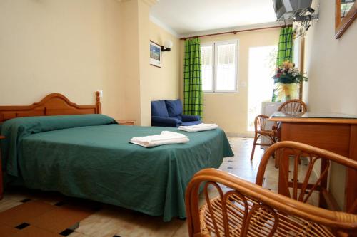 Imagen de la habitación del Hotel Playa, Moj&aacute;car. Foto 2