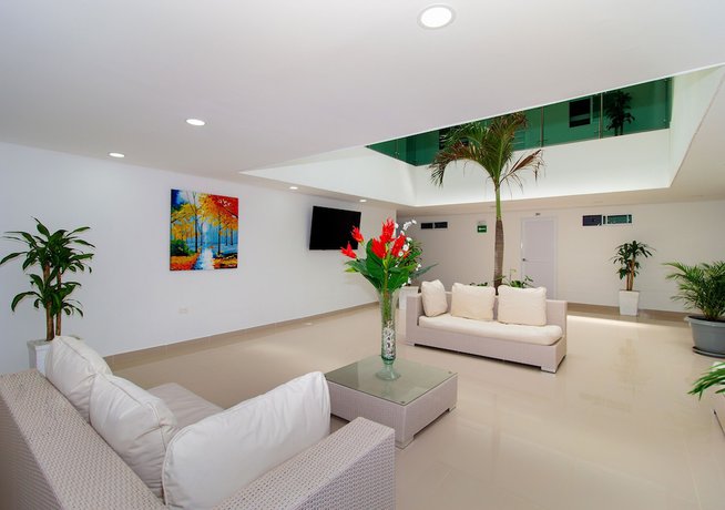 Imagen de los interiores del Hotel Playa Norte. Foto 17