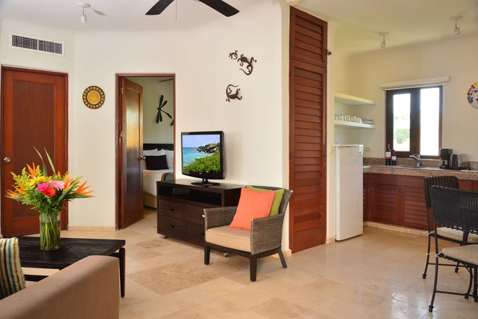 Imagen de los interiores del Hotel Playa Palms Beach. Foto 16