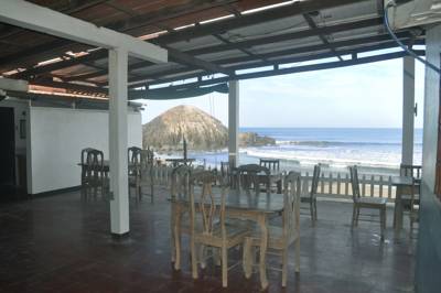 Imagen del bar/restaurante del Hotel Playa Roca. Foto 2