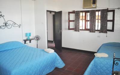 Imagen de la habitación del Hotel Playa Roca. Foto 3