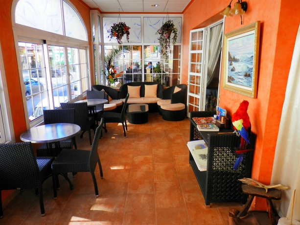 Imagen del bar/restaurante del Hotel Playa Sol, El Arenal. Foto 6