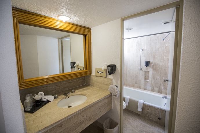 Imagen de la habitación del Hotel Playa Suites. Foto 10