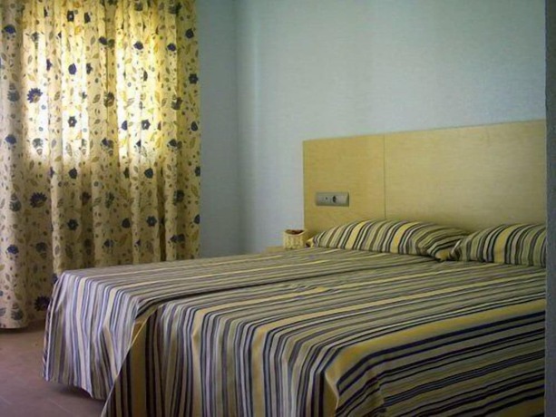 Imagen de la habitación del Hotel Playa Terreros. Foto 15