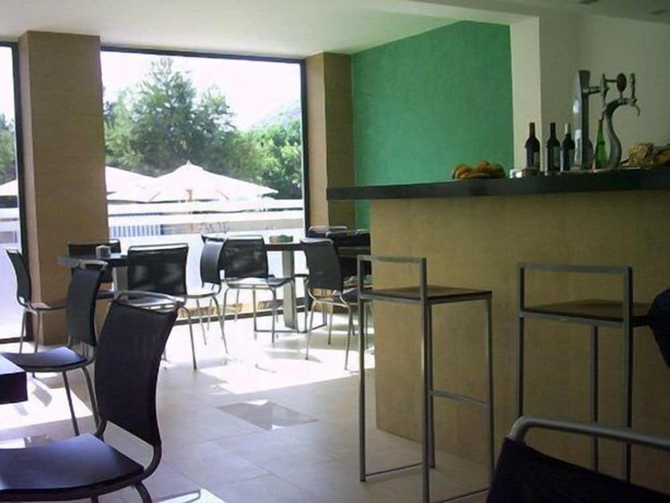 Imagen del bar/restaurante del Hotel Playa Terreros by Blossom Hotels. Foto 3