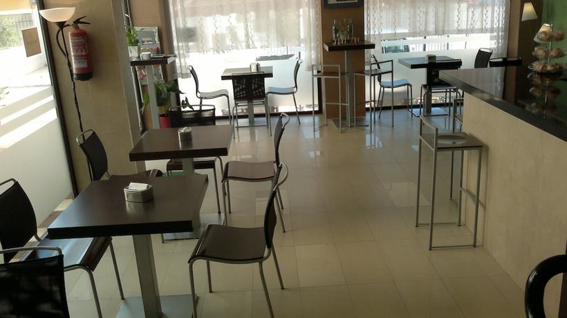 Imagen del bar/restaurante del Hotel Playa Terreros by Blossom Hotels. Foto 5