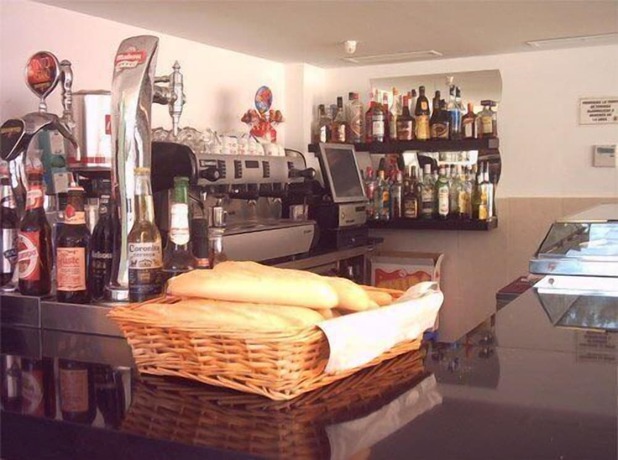 Imagen del bar/restaurante del Hotel Playa Terreros by Blossom Hotels. Foto 13