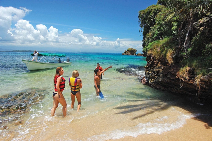 Imagen de los exteriores del Hotel Playa Tortuga Beach and Resort. Foto 10