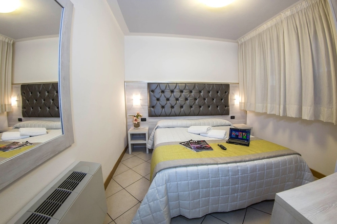 Imagen de la habitación del Hotel Playa, Viareggio. Foto 10
