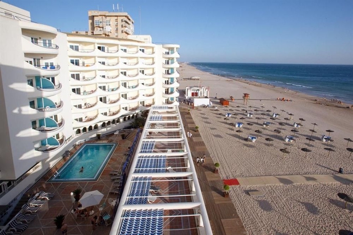 Imagen general del Hotel Playa Victoria, Cádiz. Foto 1
