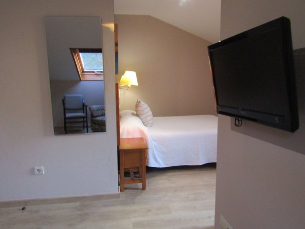 Imagen de la habitación del Hotel Playa de Lago. Foto 6