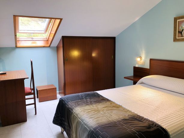 Imagen de la habitación del Hotel Playa de Lago. Foto 12