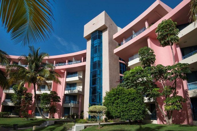 Imagen general del Hotel Playa de Oro. Foto 6